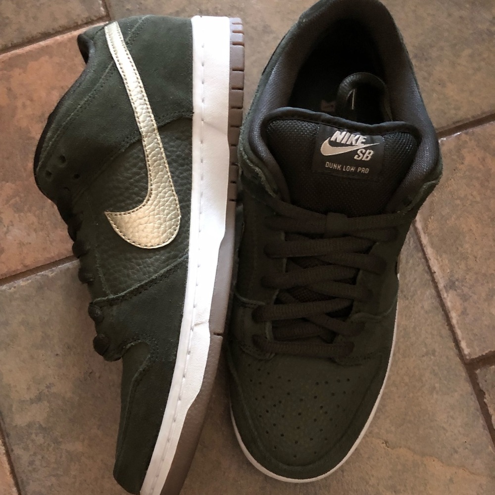 Nike SB Dunk Low Pro